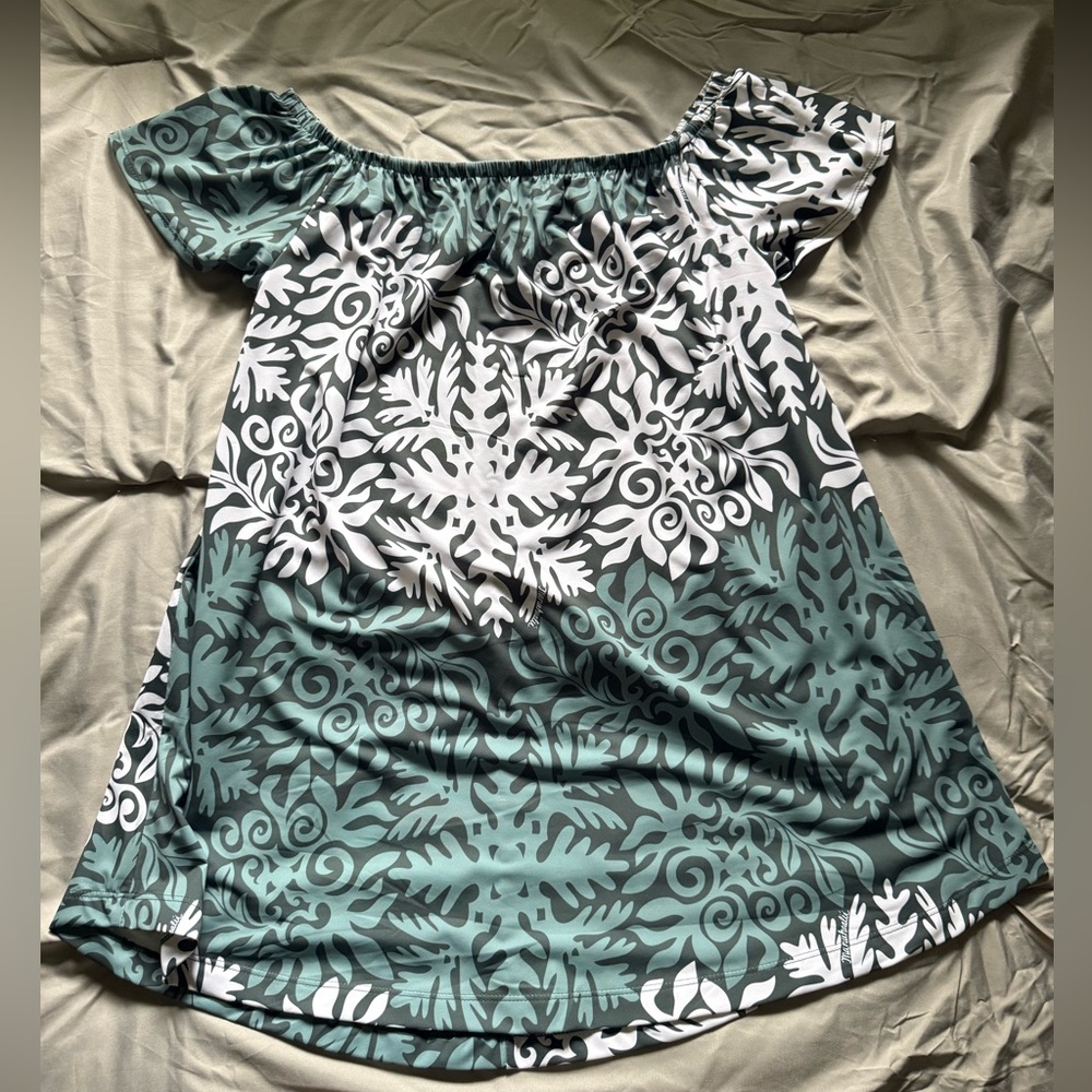 Manuhealii Ululani Dress
